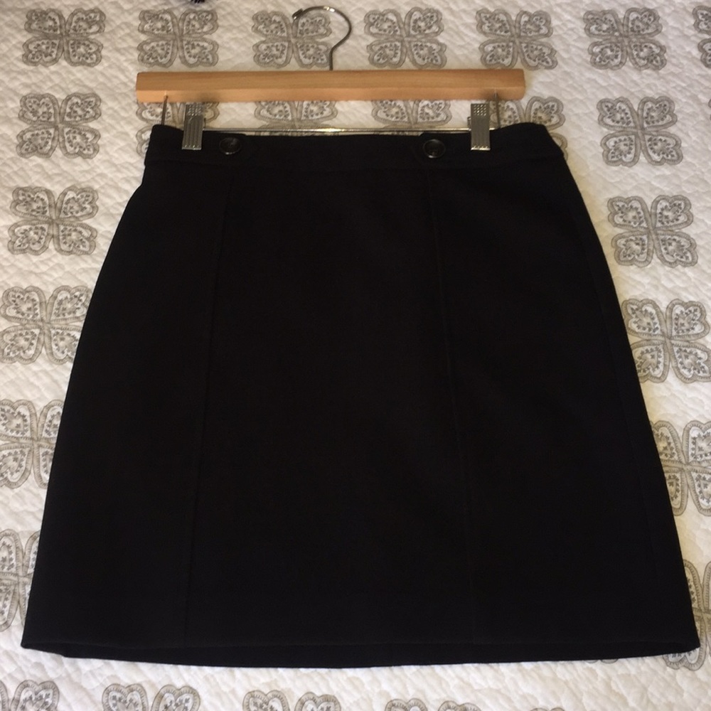 Loft black pencil skirt! Only worn once!